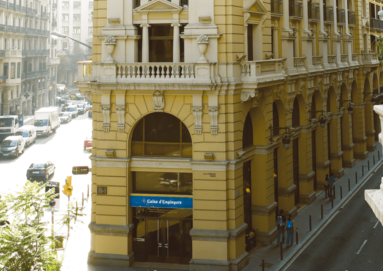 Foto edificio Caja de Ingenieros en Via Laietana
